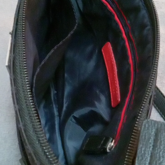 Purse - Picture 3 of 3